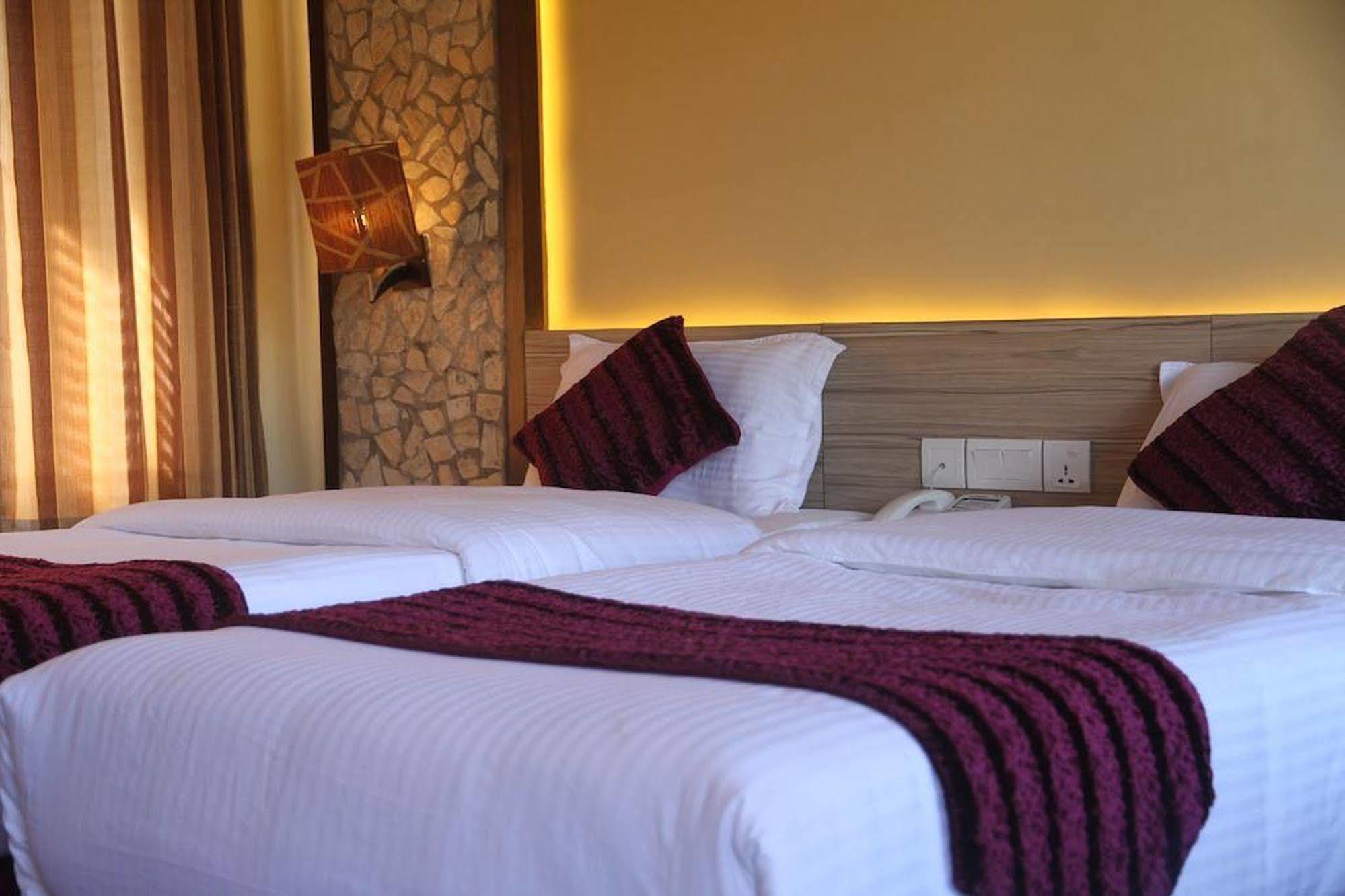 The Lakeside Retreat Resort & Spa By Best Resort Nepal Pokhara Exterior photo